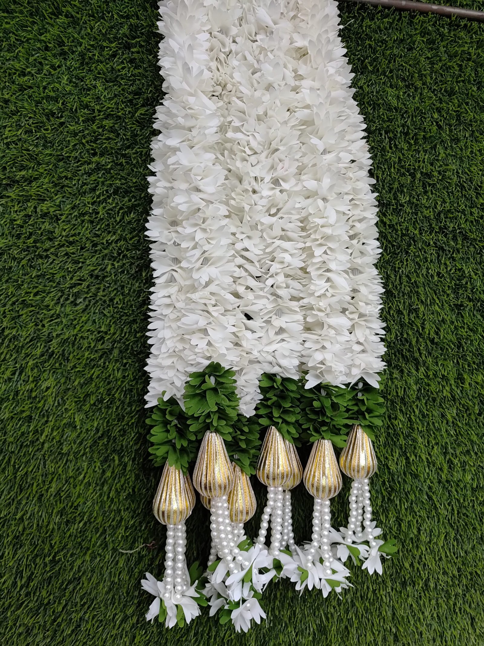 Gajra Cutting Hanging Ladi Set Of 10 Pieces, Height 2 Feet - Image 4